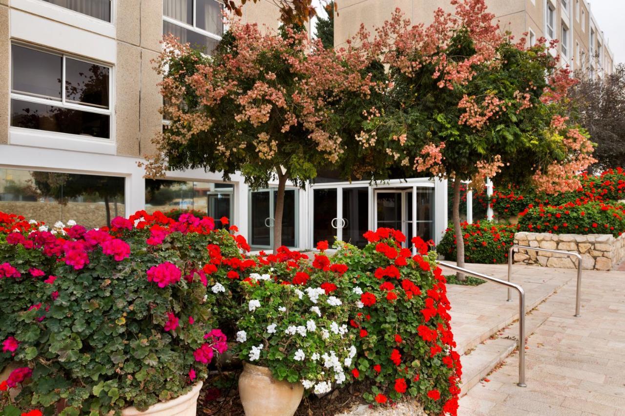 Ramon Inn By Isrotel Collection Мицпе-Рамон Экстерьер фото